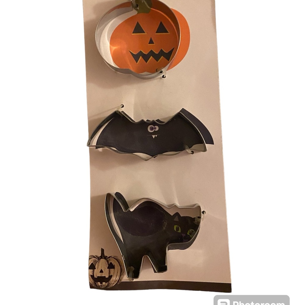 Halloween cookie cutters, pumpkin bar and  cat holiday small slice